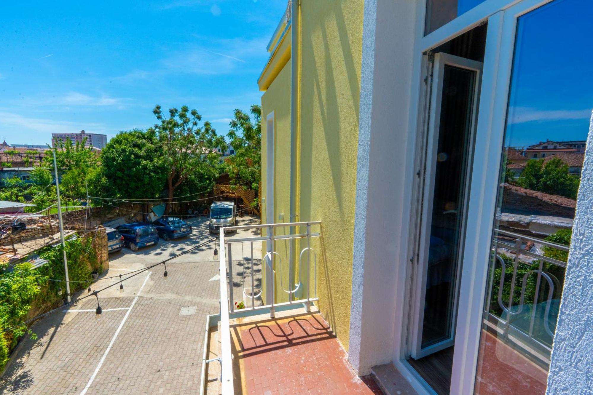 Gjuhadoli Hotel Restaurant Shkodër Dış mekan fotoğraf