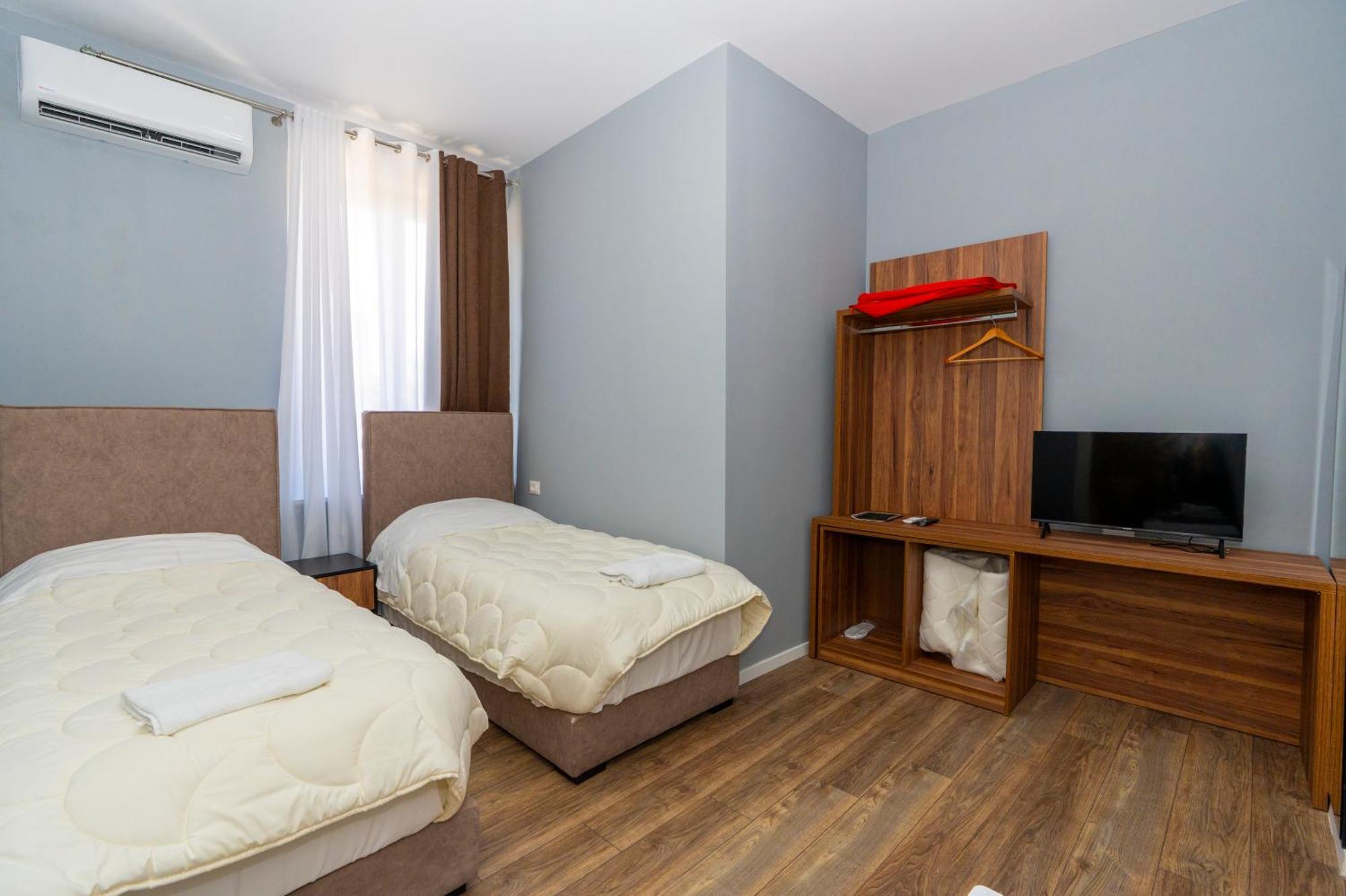 Gjuhadoli Hotel Restaurant Shkodër Dış mekan fotoğraf