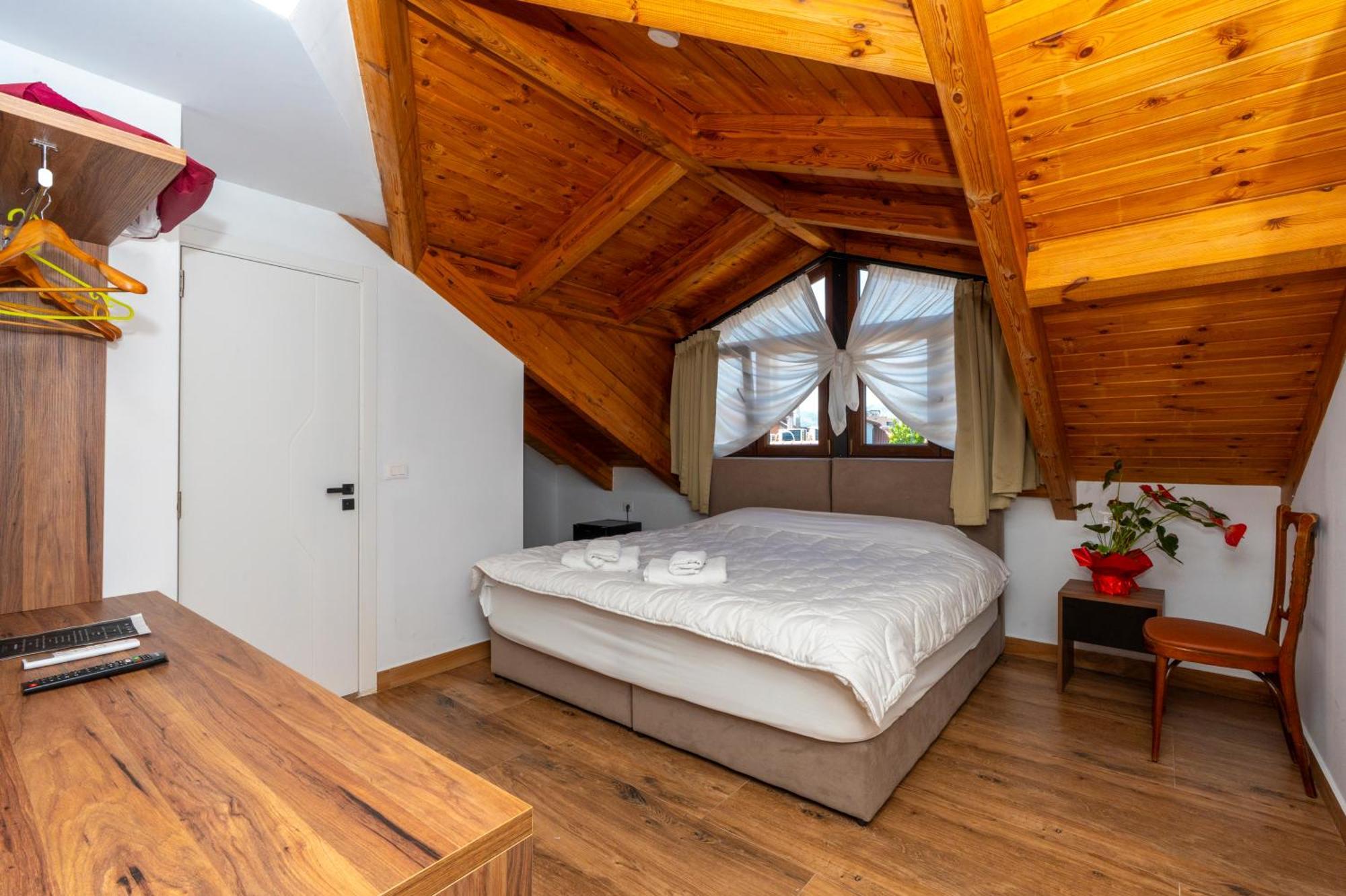Gjuhadoli Hotel Restaurant Shkodër Dış mekan fotoğraf